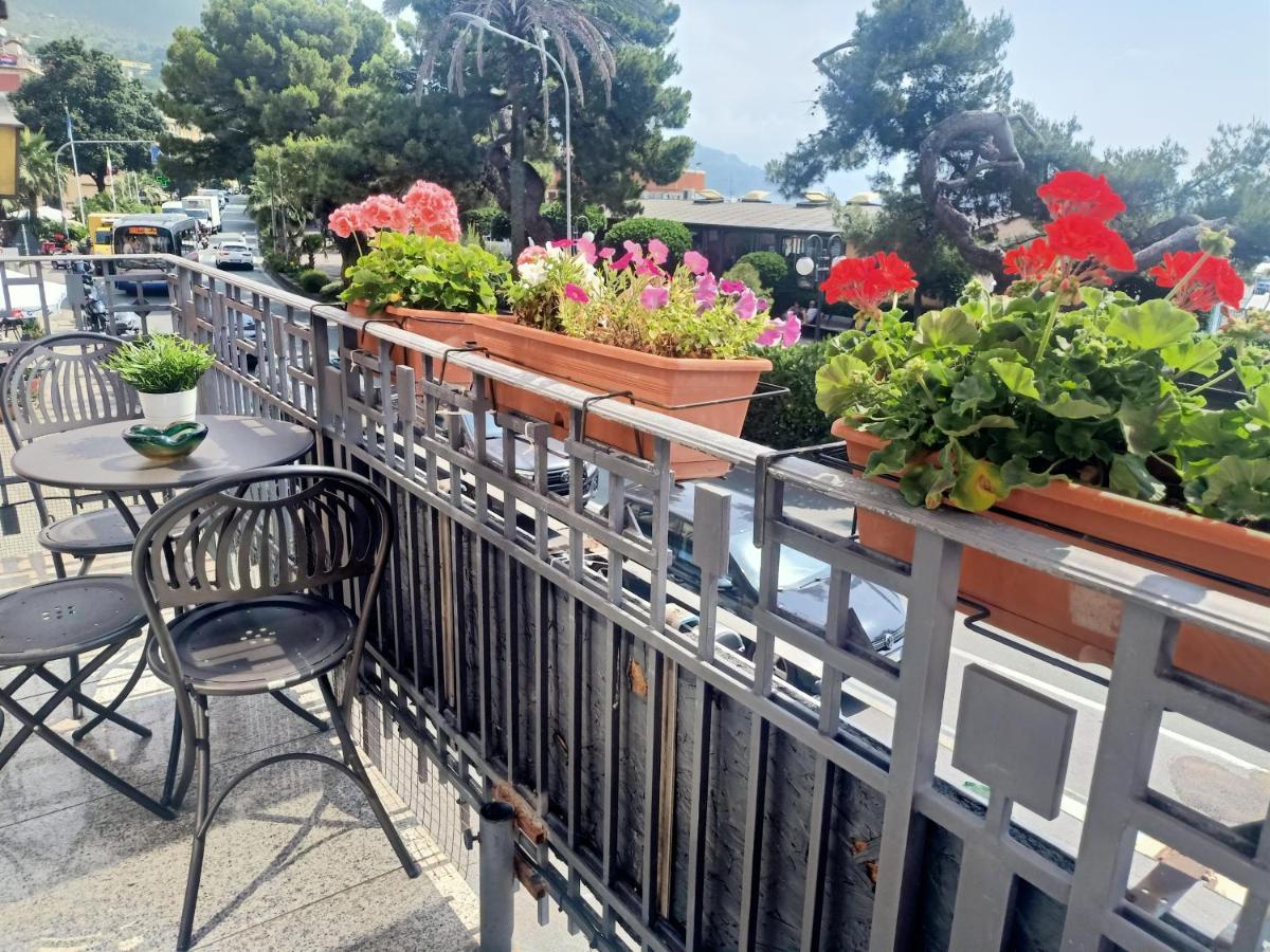 ארנצאנו Hotel Serena מראה חיצוני תמונה