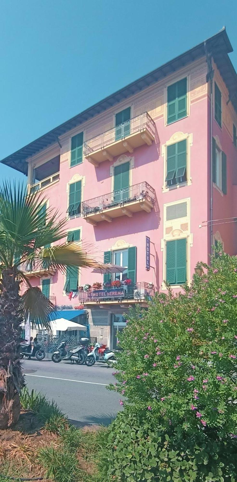 ארנצאנו Hotel Serena מראה חיצוני תמונה